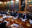 Empresarios y gobierno planean programa de empleo para migrantes