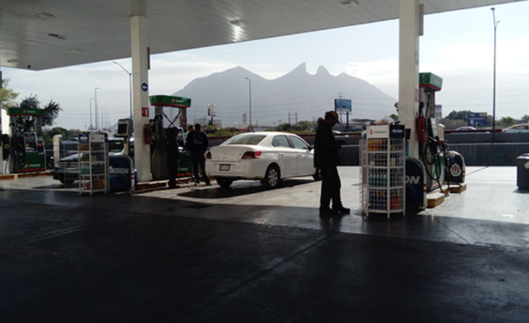 PEMEX dice que avanza en la normalización de la distribución de combustibles en Monterrey
