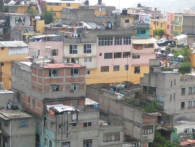 Rezago habitacional ha provocado mayor hacinamiento