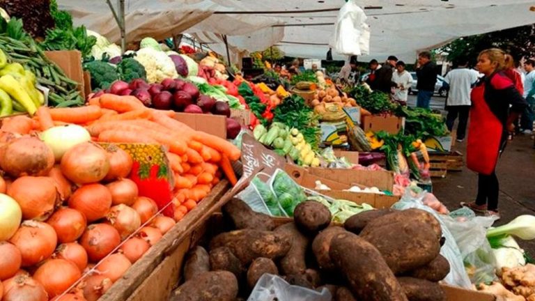 Consumidores creen que la situación del país será mejor en los próximos 12 meses