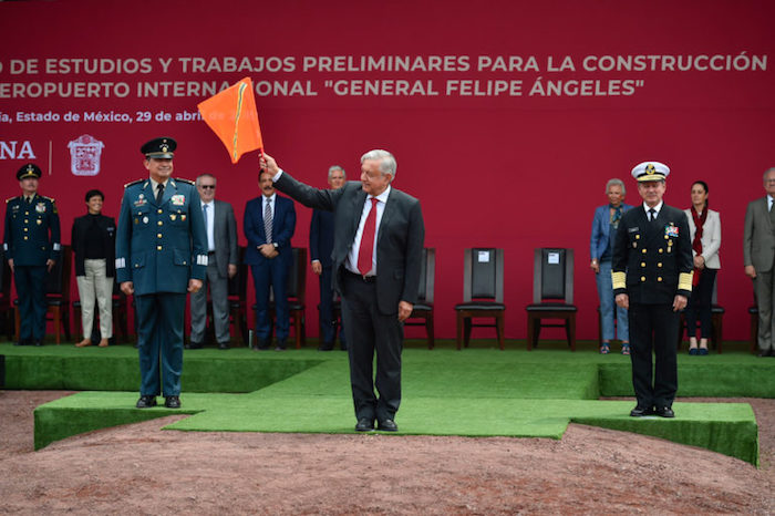 AMLO-Felipe Angeles