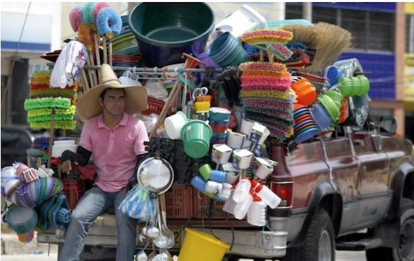Economía informal, problema estructural por falta de certidumbre jurídica, regulación excesiva y contratación costosa