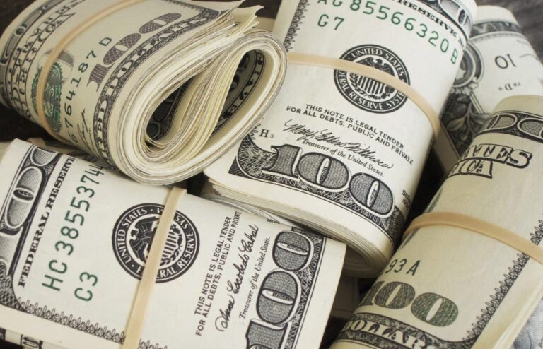dolares