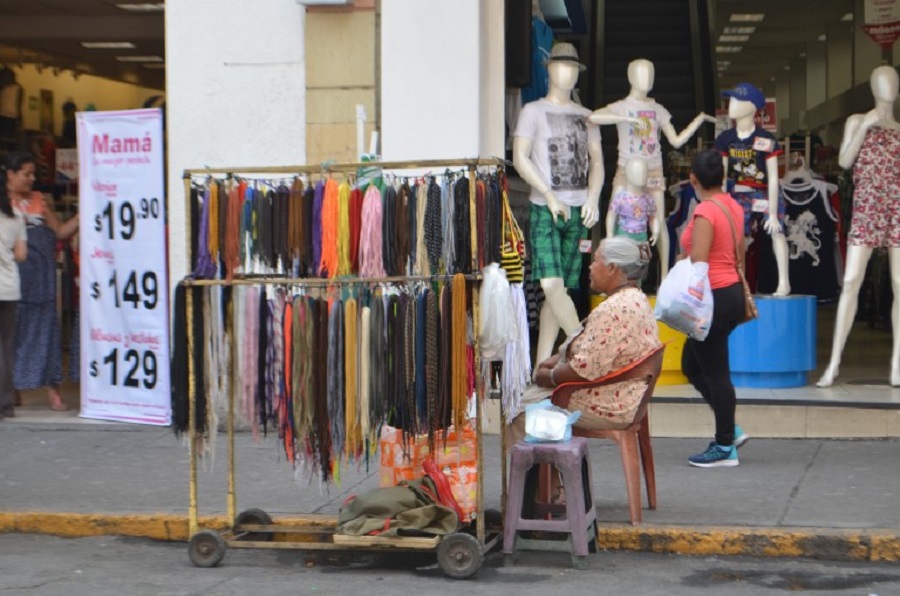 Mamás, obligadas a trabajar por pandemia y aumento de precios