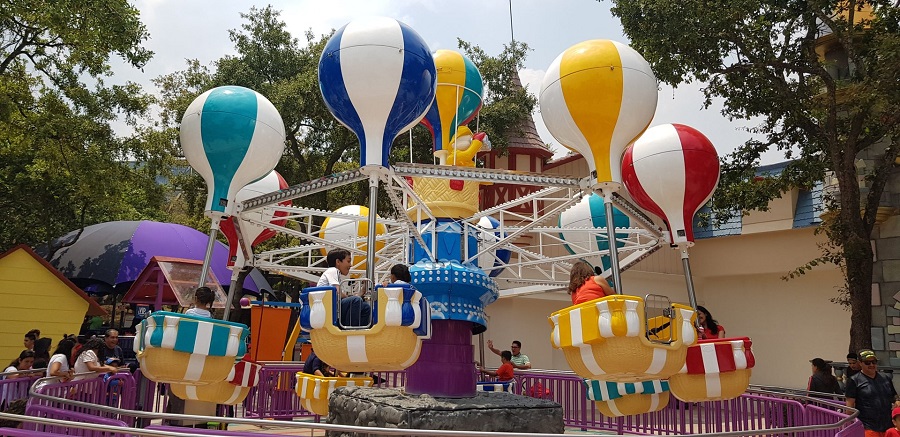 Más visitantes y gastos, prevén parques de diversiones