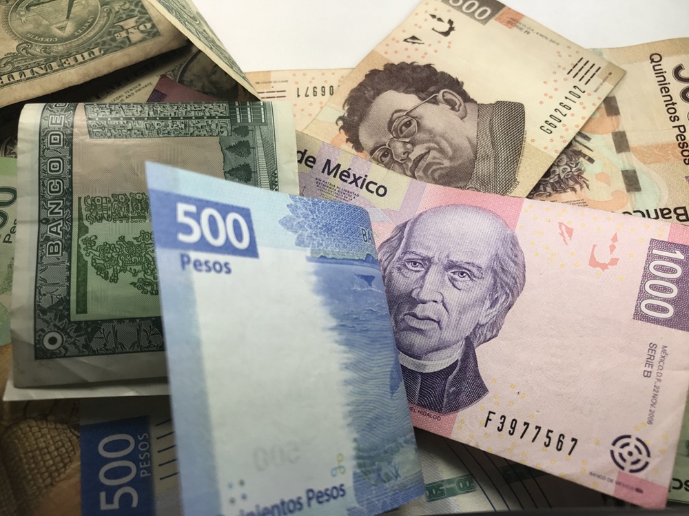 Pesos y Dólares