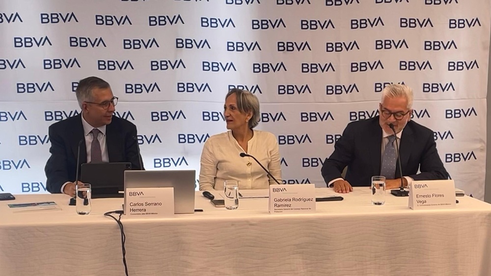 Remesas romperán racha de crecimiento en 2025: BBVA