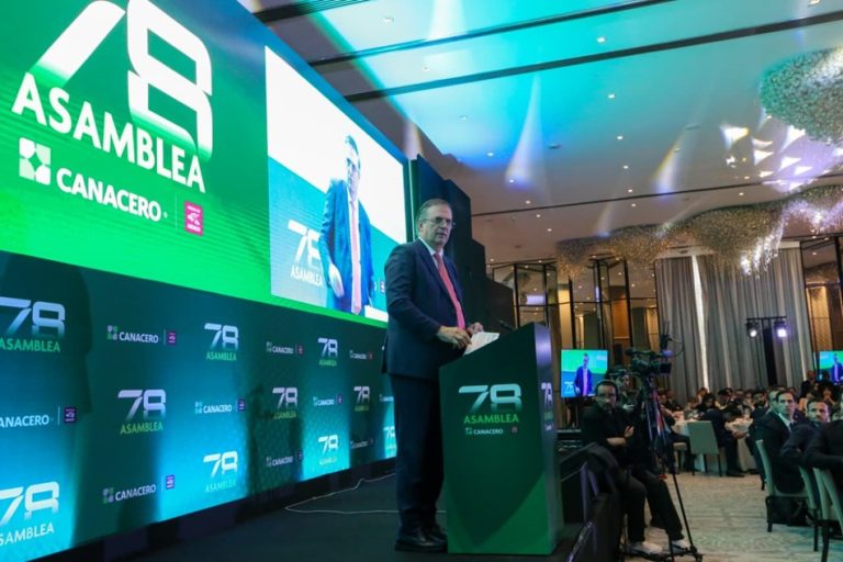 Marcelo Ebrard Casaubón, SE